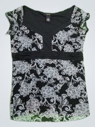 GNW Women's Black and White Floral Blouse