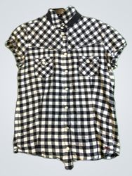 Guess Plaid Short Sleeve Button-Up Shirt