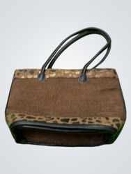 Braune Handtasche mit Akzenten im Tierdruck