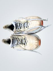 Hoka Arahi 6 Wide Running Shoes