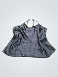 Camisola de cetim preta