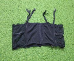 Corsetto nero con pizzo