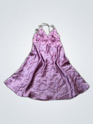 Amour Purple Satin Chemise de nuit en satin avec d..