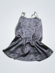 Robe nuisette en satin noir