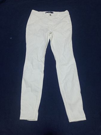 Hollister High-Rise Super Skinny Jeans