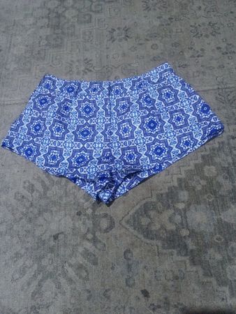 SHEIN Blue Geometric Print Mini Shorts