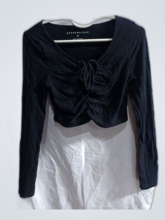 Aeropostale Black Long-Sleeve Crop Top
