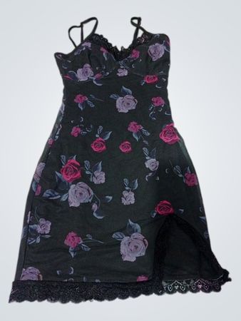 rue21 Black Floral Rose Print Mini Dress