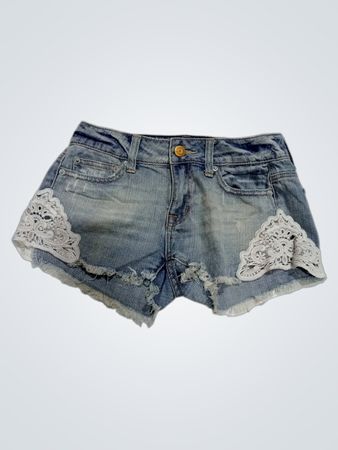 American Eagle Denim-Shorts mit Spitzen-Detail