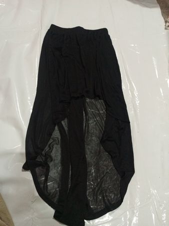 Schwarzer High-Low-Rock