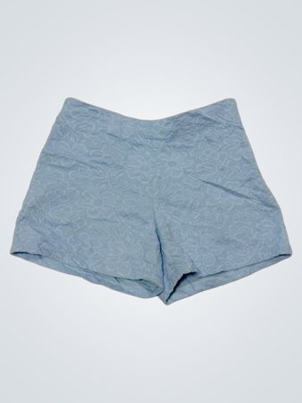 Hellblaue Spitzen-Shorts
