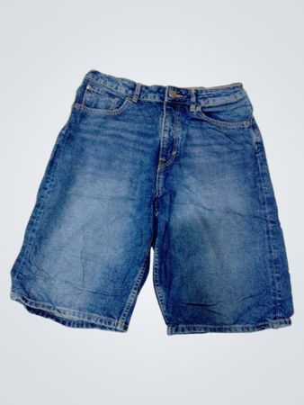 H&M Lockere Denim-Shorts