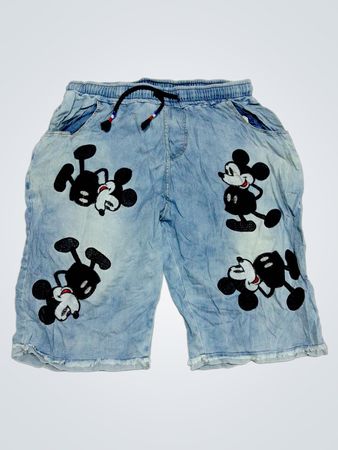 Leicht gewaschene Denim-Shorts mit Mickey Mouse Applikationen