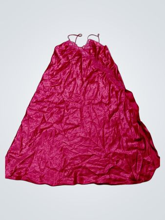 Rosa Satin-Nachtkleid