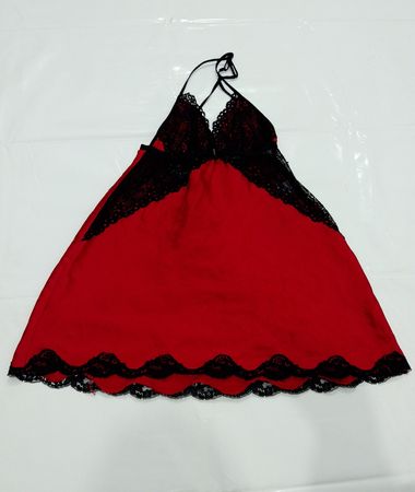 Linea Donatella Rote und Schwarze Spitze Nachthemd