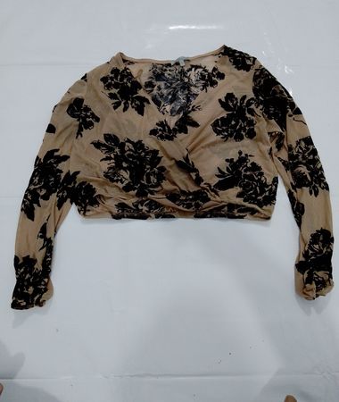 Charlotte Russe Floral Print Cropped Blouse