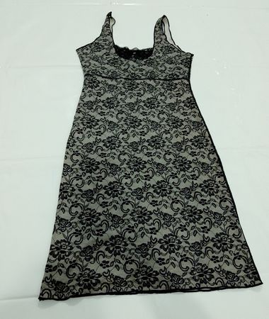 F.I.T. figurenverbessernde Technologie Spitzenkleid
