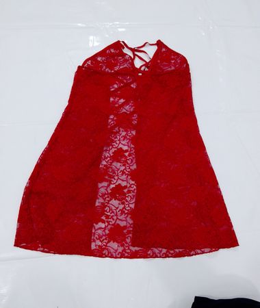 Rote Spitzenbabydoll