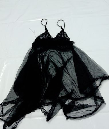 Schwarzes Spitzenbesetztes Netz-Babydoll