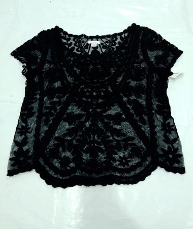 Xhilaration Schwarzes Spitzenoberteil
