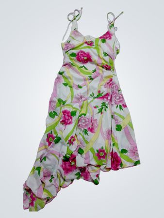 City Triangles Damenkleid mit Blumenmuster und asymmetrischem Saum Größe L