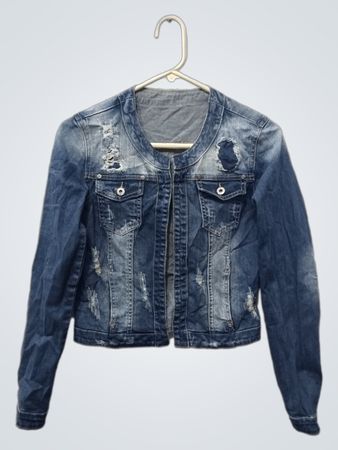 Ausgefranste Jeansjacke
