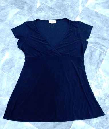 MKM Designs Schwarzes V-Ausschnitt-Kleid