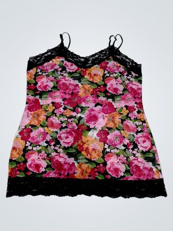 Piper & Blue Spitzen-Cami mit Blumenmuster und Spitzenbesatz