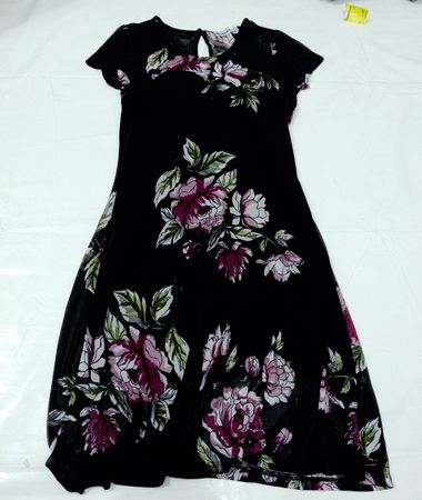 Fast berühmt Blumenmuster-Mesh-Kleid