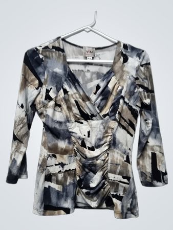 YVONNE MARIE Abstract Print gerafftes V‑Ausschnitt‑Top