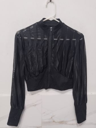 Schwarze transparente kurze Jacke