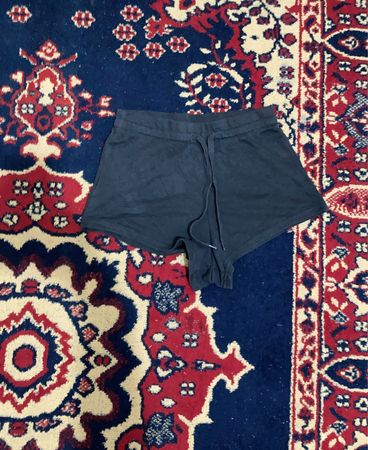 Dunkelblaue Sportshorts