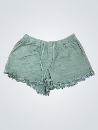 Damen-Shorts in Grün mit ausgefranstem Saum