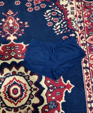 Blaue Sportshorts