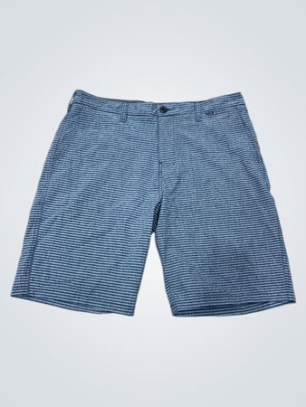 Hurley Herren Shorts mit Streifen Größe 34