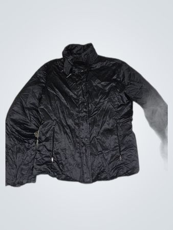 Zara Women's Black Puffer Jacket