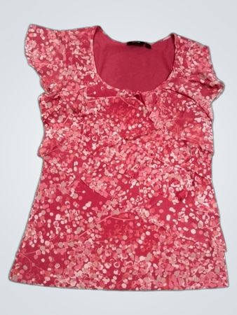APT.9 Women's Rotes Oberteil mit Blumenmuster, Rüschen und kurzen Ärmeln