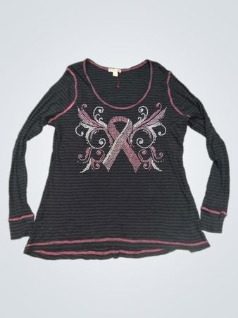 Leenage World Wear schwarzes langärmliges Shirt mit schwarzen Streifen und rosa Strass-Brustkrebs-Schleife