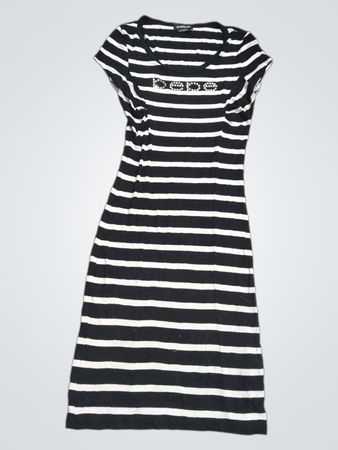 Bebe Gestreiftes Strickkleid