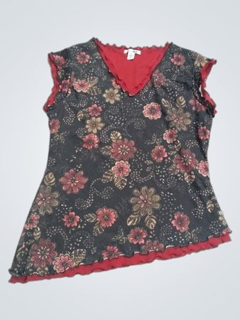lei Women's Floral Print Lettuce Hem Top