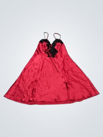 Frederick's of Hollywood roter Satin-Nachthemd mit Spitze