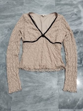 THIRTY/THIRTY Spitzen-Longsleeve mit V-Ausschnitt