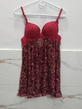 Daisy Fuentes Rotes Blumen-Babydoll-Unterwäsche
