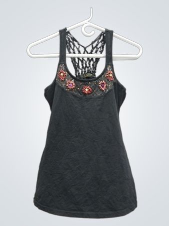 J-2 FASHION WEAR Schwarzes Tanktop mit verziertem Ausschnitt
