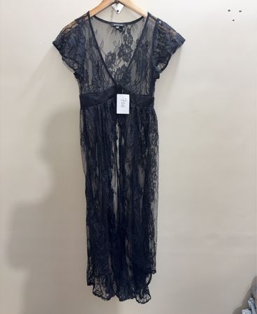 Ellie & Kate Maxikimono aus schwarzer Spitze