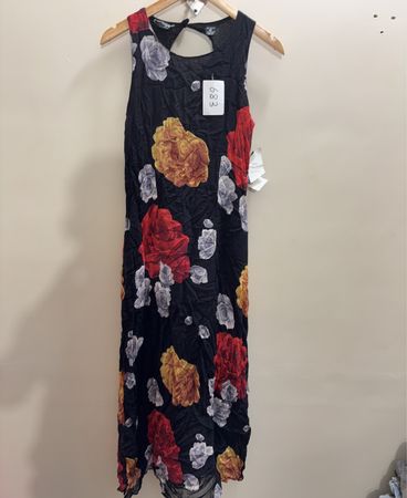 Nostalgisches Blumenmuster-Kleid