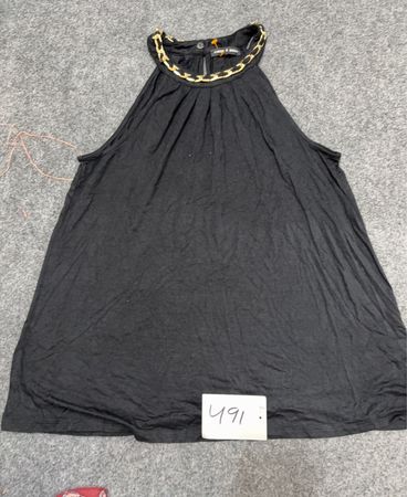 Cable & Gauge schwarzes Neckholder-Top mit Goldkettendetail