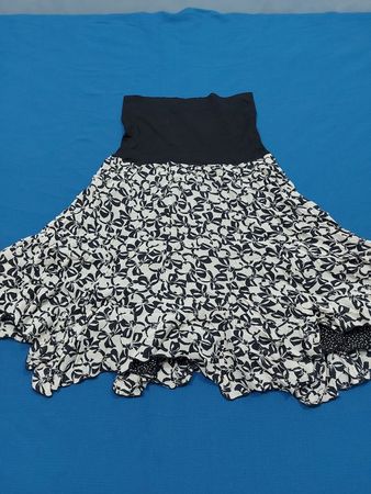 Unbranded Black and White Floral Print Flared Skirt