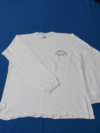Levi's White Long Sleeve Crewneck Sweatshirt