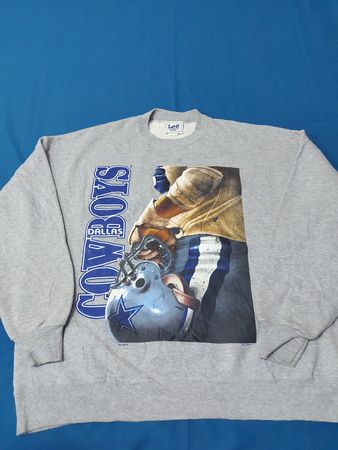Lee Sport Dallas Cowboys Graphic Sweatshirt